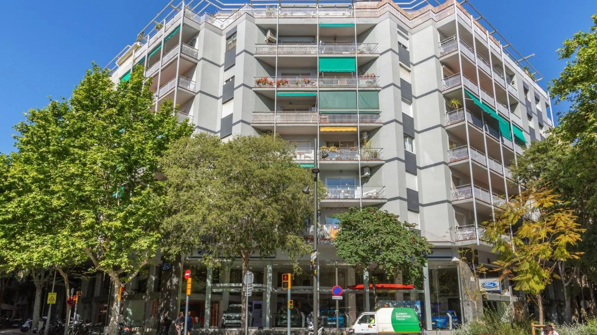 Apartment Eixample Esq Rocafort Diputacio By Interhome Barcelona 0*,  España